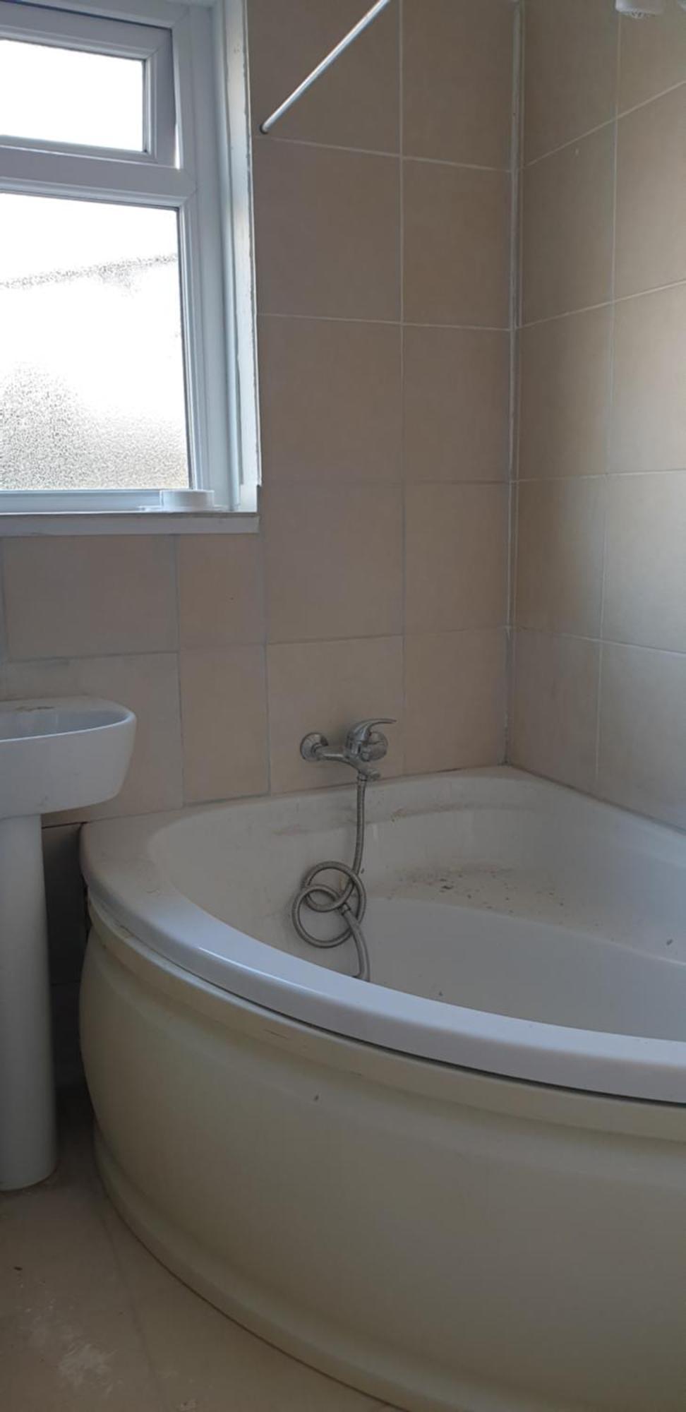 Mother-In-Law Guest House Hotel Leeds Лидс Экстерьер фото